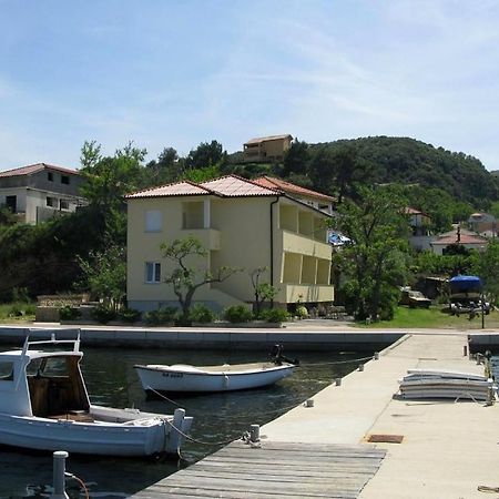 Apartments By The Sea Supetarska Draga - Donja, Rab - 11769 Ngoại thất bức ảnh