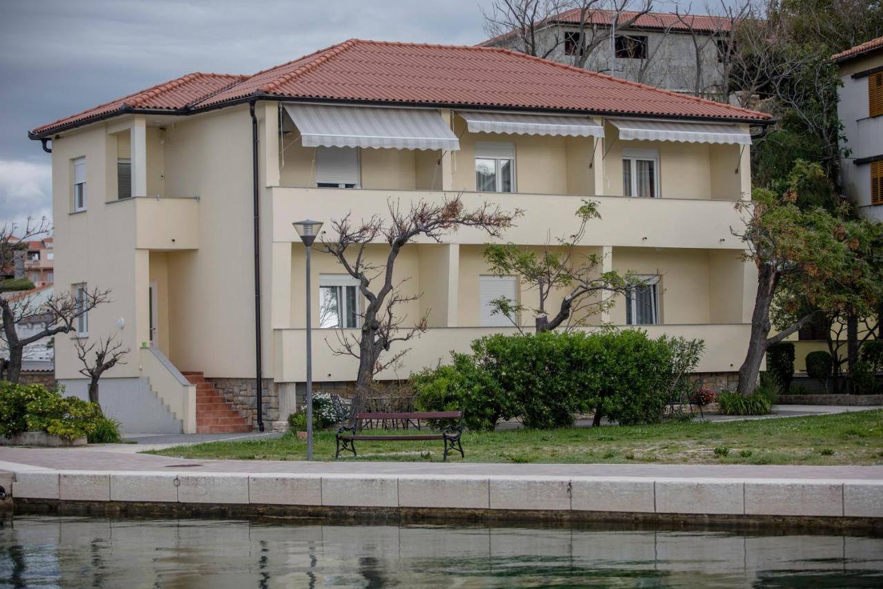 Apartments By The Sea Supetarska Draga - Donja, Rab - 11769 Ngoại thất bức ảnh