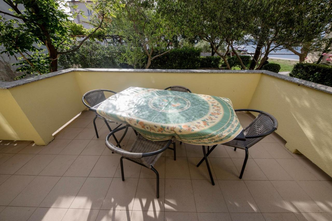 Apartments By The Sea Supetarska Draga - Donja, Rab - 11769 Ngoại thất bức ảnh