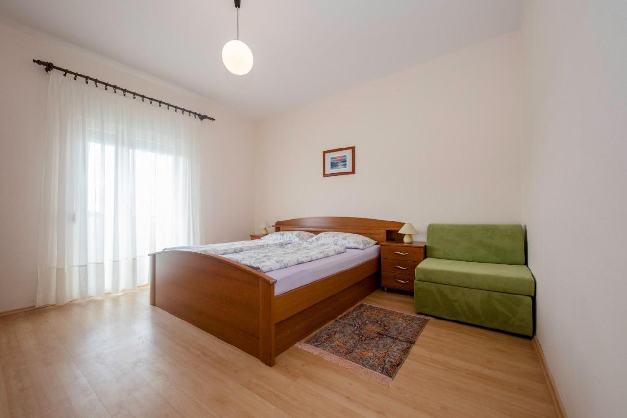 Apartments By The Sea Supetarska Draga - Donja, Rab - 11769 Ngoại thất bức ảnh