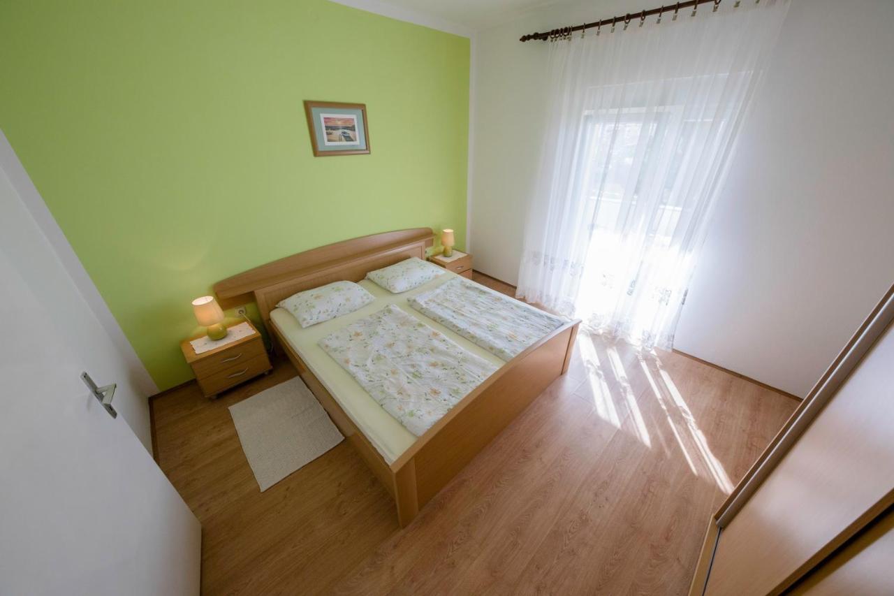 Apartments By The Sea Supetarska Draga - Donja, Rab - 11769 Ngoại thất bức ảnh