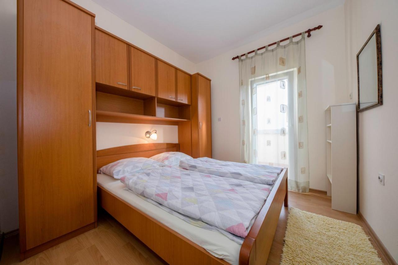 Apartments By The Sea Supetarska Draga - Donja, Rab - 11769 Ngoại thất bức ảnh