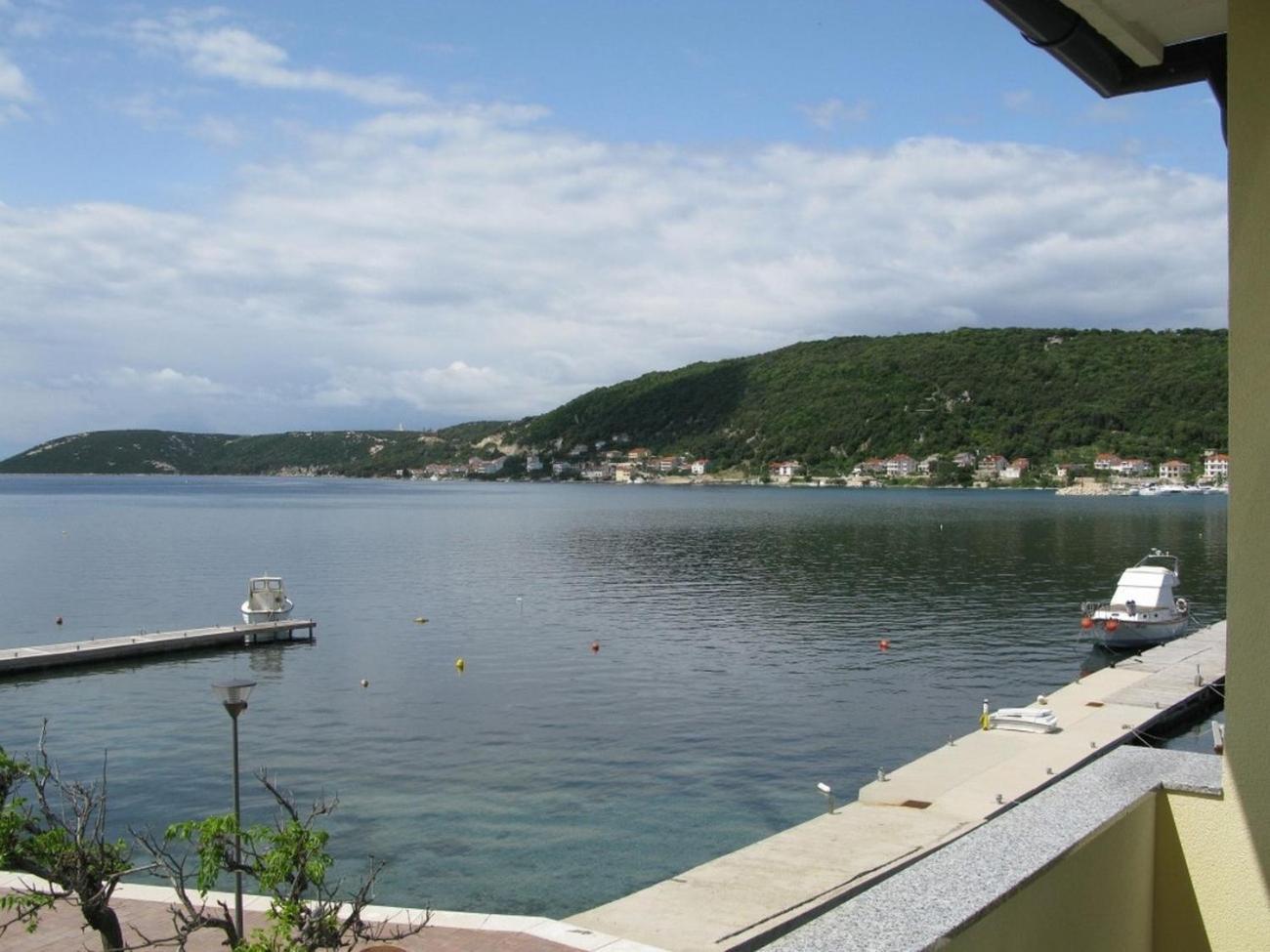 Apartments By The Sea Supetarska Draga - Donja, Rab - 11769 Ngoại thất bức ảnh