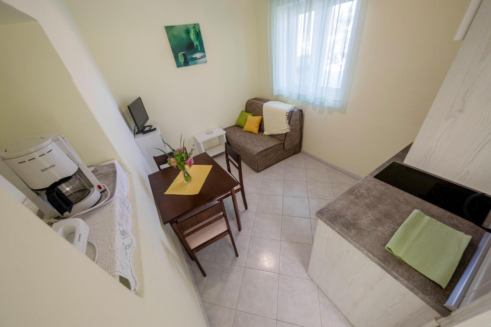 Apartments By The Sea Supetarska Draga - Donja, Rab - 11769 Phòng bức ảnh